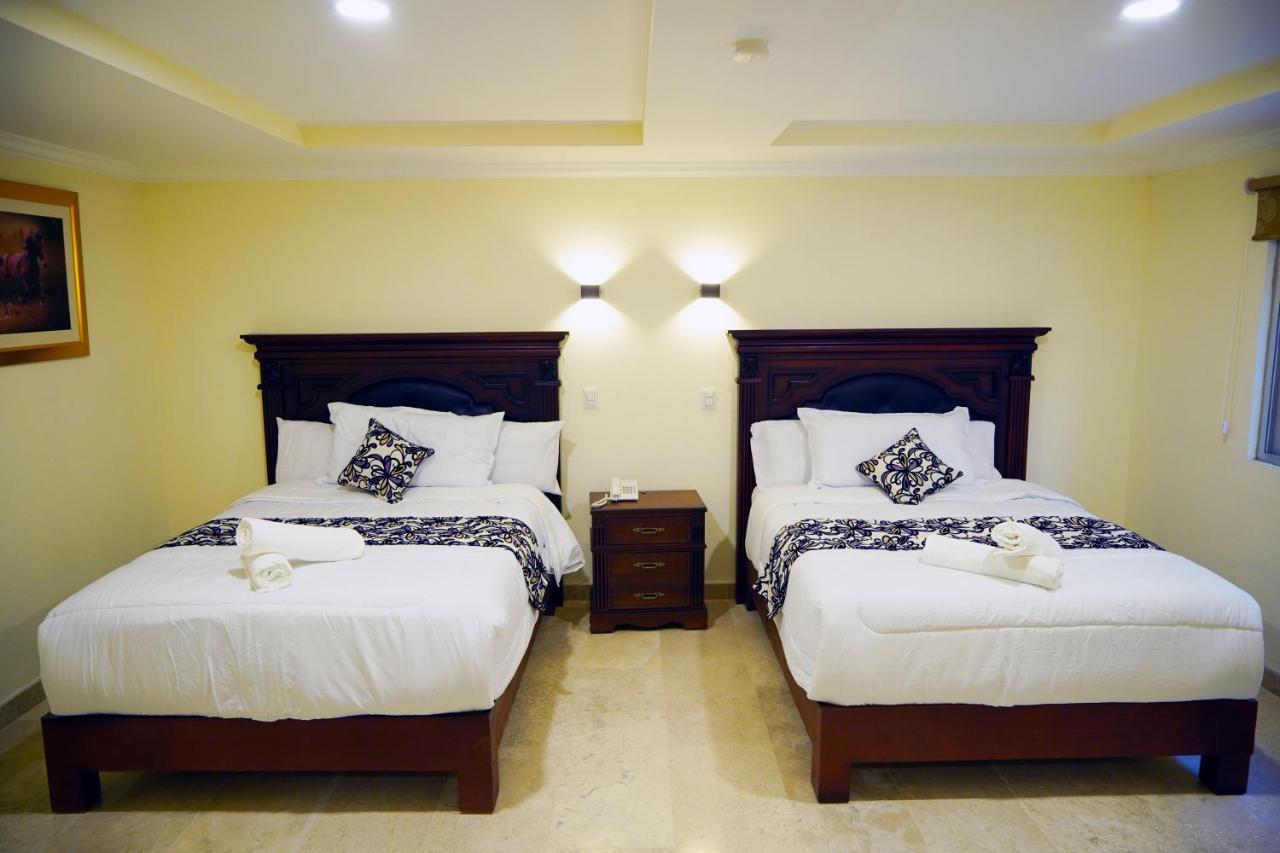 Real De La Pena Hotel 2 Эсекьель-Монтес Экстерьер фото